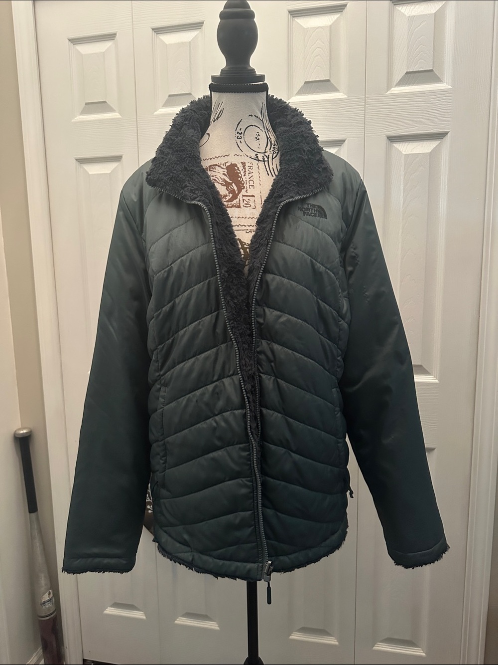 The North Face Women's Dark Green Reversible Puffer/Sherpa Jacket, Sz XL